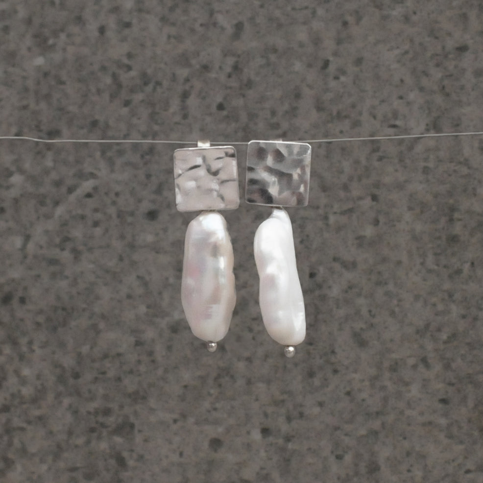 Aros Capri Cuadrados Plata Martillados